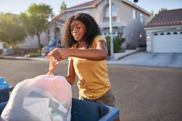 Best Construction Debris Removal  in Volo, IL